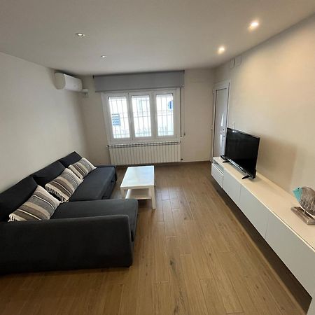 Apartamento En La Playa. Free Parking. Free Wifi L' Escala Exterior foto