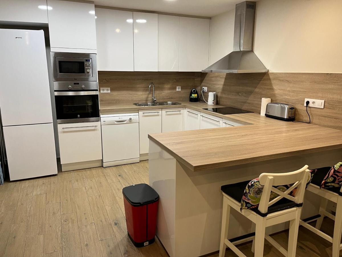Apartamento En La Playa. Free Parking. Free Wifi L' Escala Exterior foto